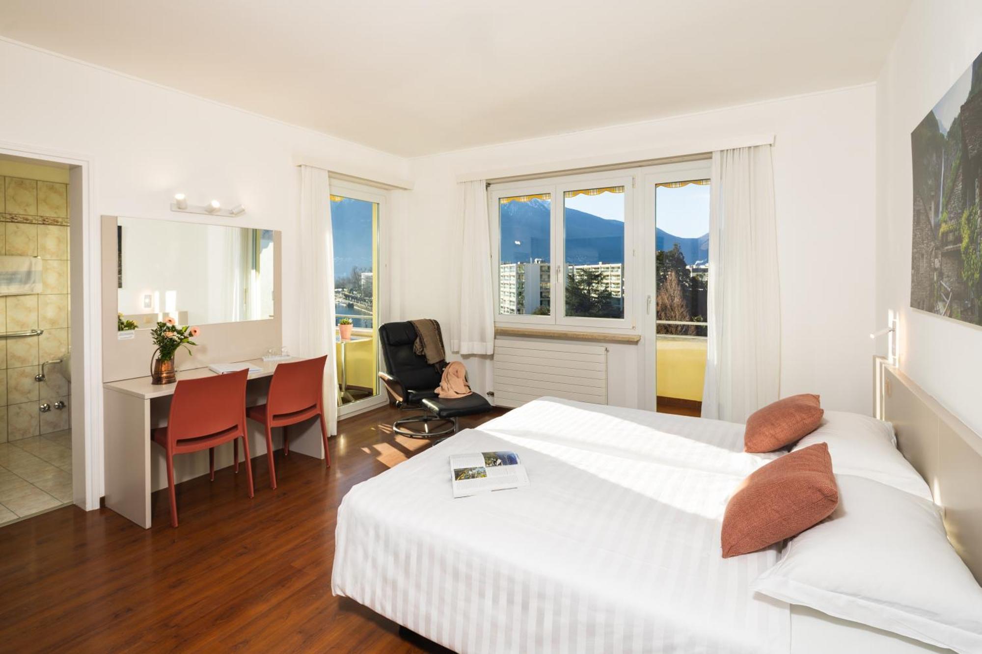Hotel Rondinella Locarno Exterior photo